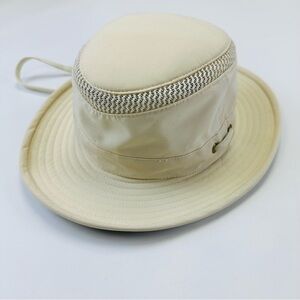 Tilley Endurables Airflow hat cream neutral NWOT XS
